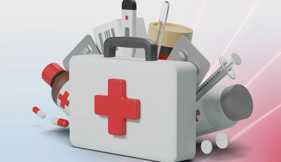 Разбор: кому в путешествии пригодится наш новый продукт «Аптечка»